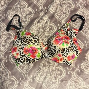 Victoria’s Secret Bra 32C